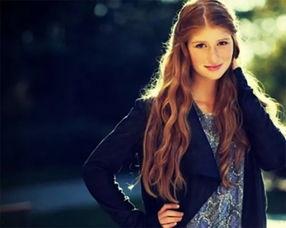 珍妮弗吃瓜,一场甜蜜的吃瓜盛宴