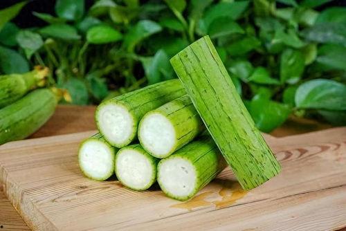 今天立秋吃瓜,瓜果飘香，品味秋天的第一口甜蜜