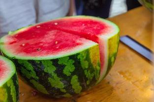 合成大泡泡吃瓜,合成大泡泡的奇幻吃瓜之旅