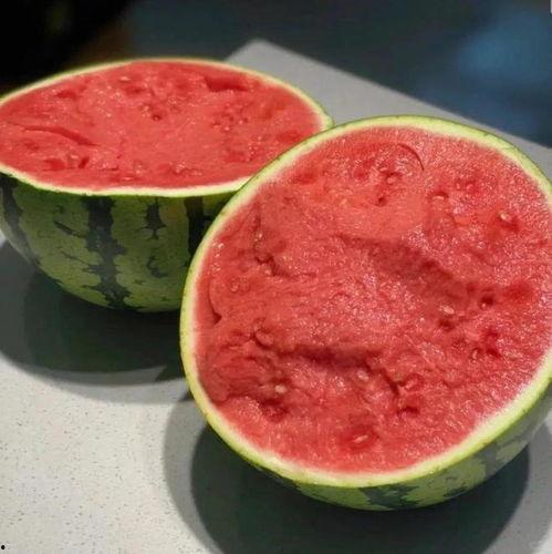 谁在家吃瓜,揭秘家庭娱乐新风尚