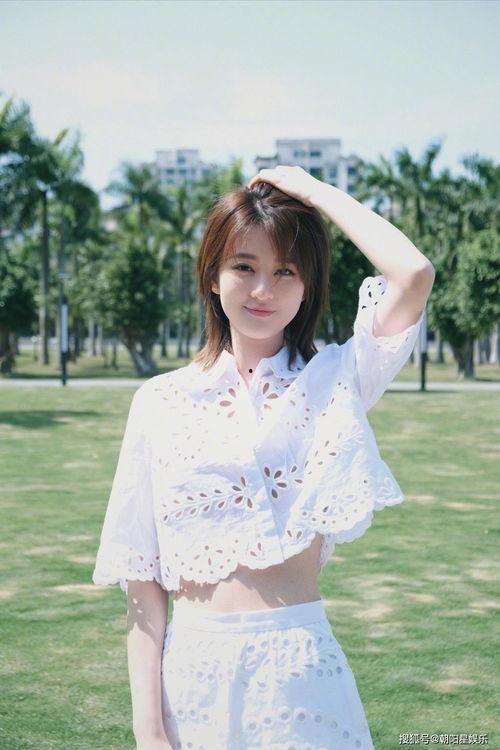 虎牙miu甜甜吃瓜